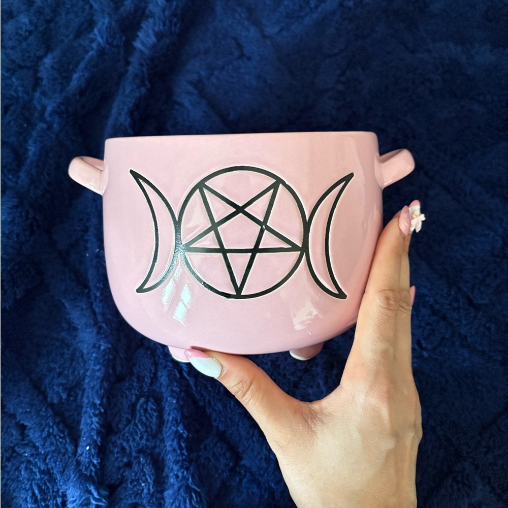 Dolls Kill Home Dark of Night Pink Ceramic Bowl Pentagram Design with Chopsticks